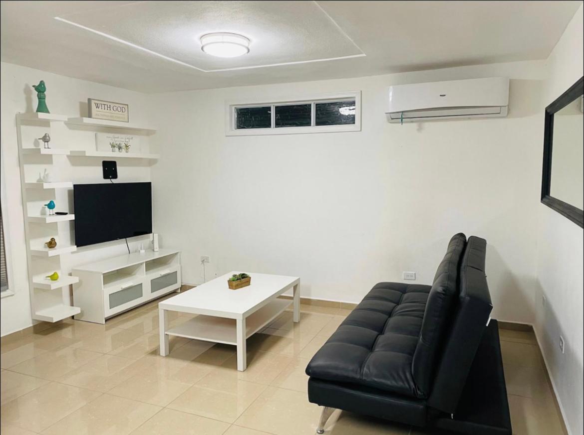 Hollywood Apartments Yabucoa Kültér fotó